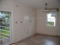photo77_small.jpg